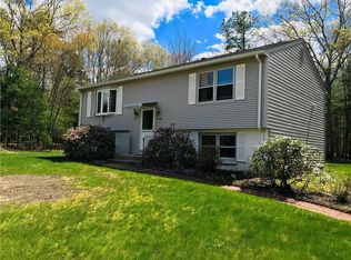 20 Nichole Ln, Coventry, RI 02816