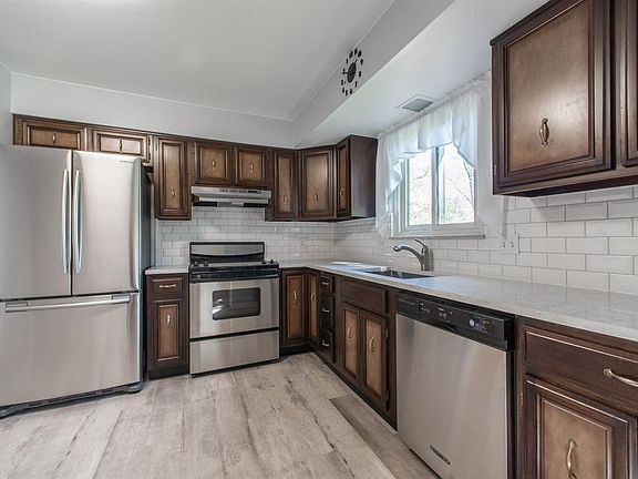 4th image of 1088 Gracewind Ct