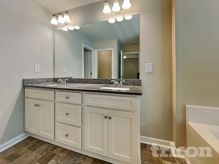 4316 Traipse Path — Photo 10