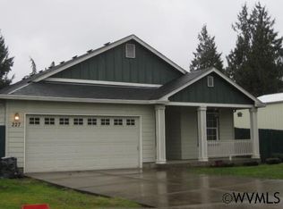 227 Whispering Pines Loop SE, Salem, OR 97317