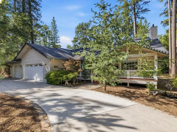 19015 Apple Valley Dr, Sonora, CA 95370