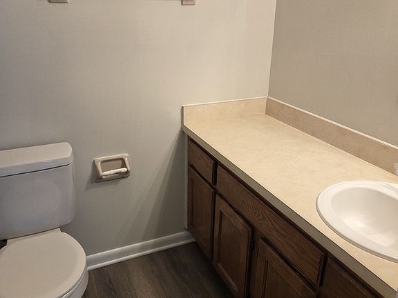 5th image of 1681 Dogwood Cir #1