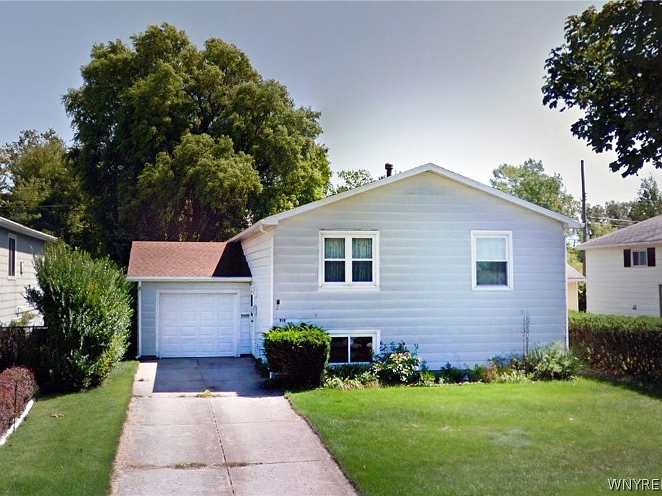 1st image of 25 Sylvia Dr