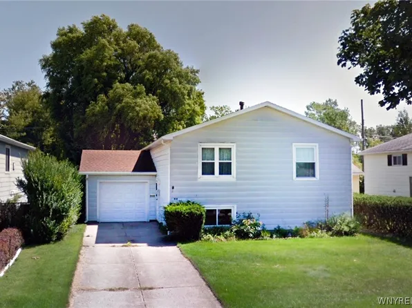 25 Sylvia Dr, Depew, NY 14043