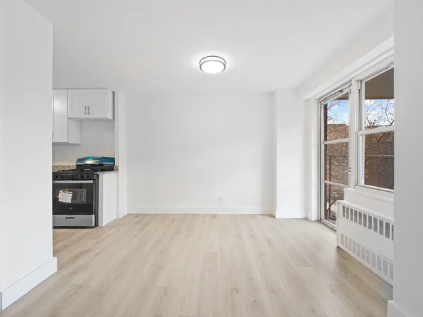 2550 Olinville Avenue image 10 of 28