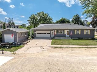 107 Mill Ave, Springville, IA 52336