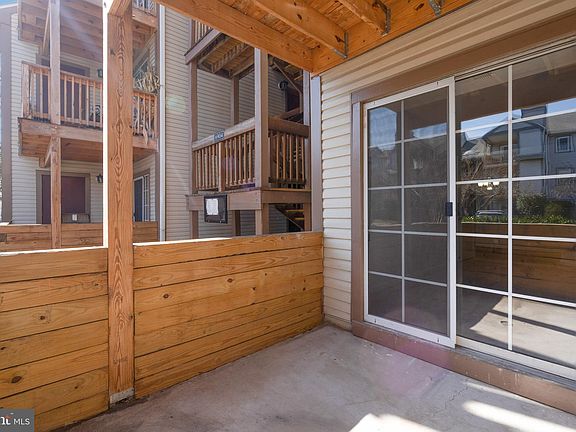 5th image of 6904 Victoria Dr Unit D