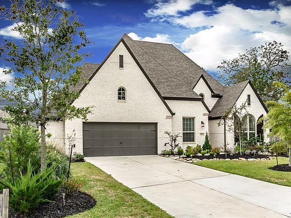 2nd image of 109 Little Ivy Ln