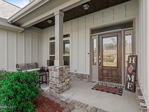 4th image of 7470 Woodlawn Ct