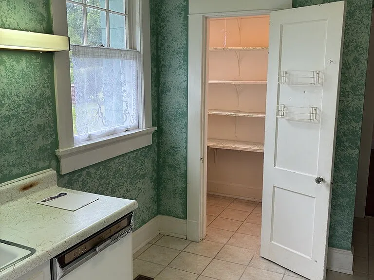 411 Central Ave — Photo 19