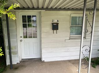 211 1/2 Ravine St #A, Steubenville, OH 43952