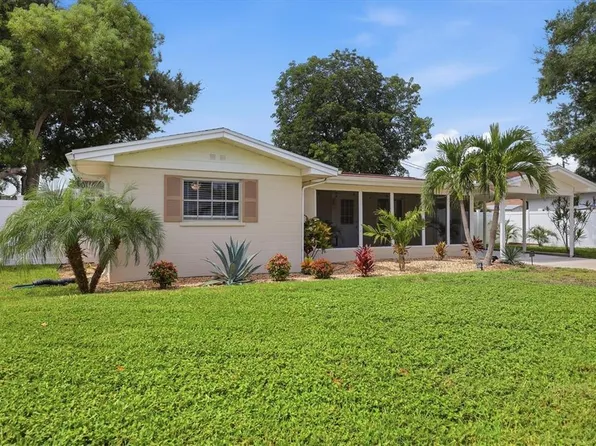 630 E Seminole Dr, Venice, FL 34293