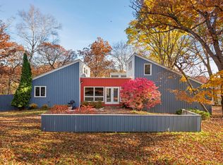 15616 Willowood Dr, Minnetonka, MN 55345
