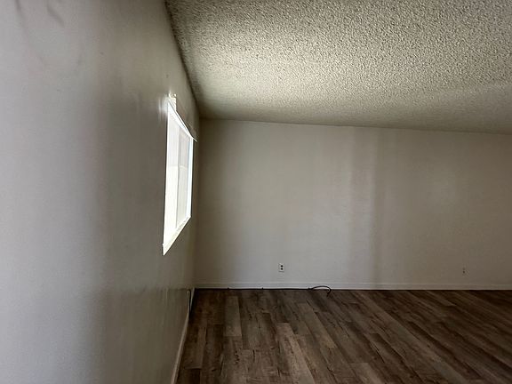 5th image of 1031 Eye St APT B