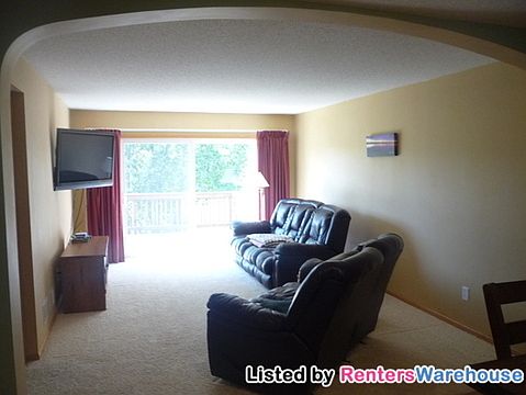 5th image of 10892 Tyler Ct NE