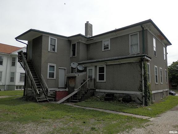 4th image of 376 N Broad St