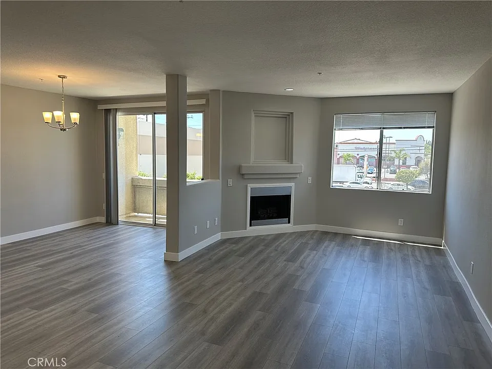 16940 Chatsworth St #206
