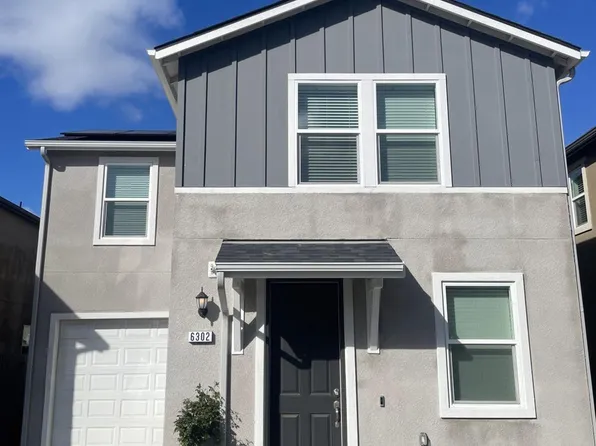 6302 E Moscato Dr, Fresno, CA 93727