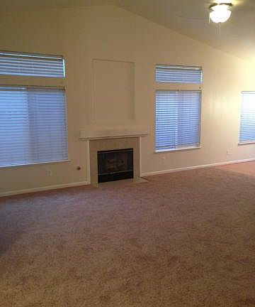3rd image of 1013 Bristow St