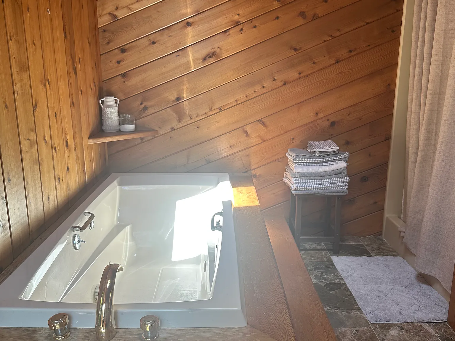 2 bed, 2074 sqft, $2,600 — Photo 3