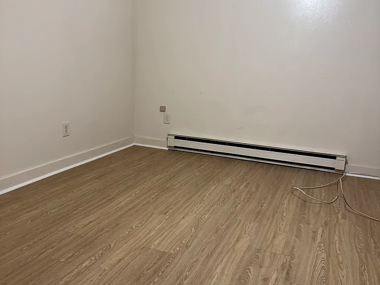 43 Elm St #BASEMENT — Photo 24