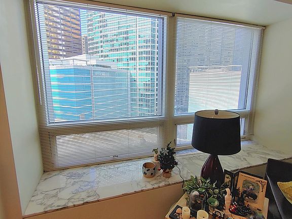 3rd image of 512 N McClurg Ct APT 512