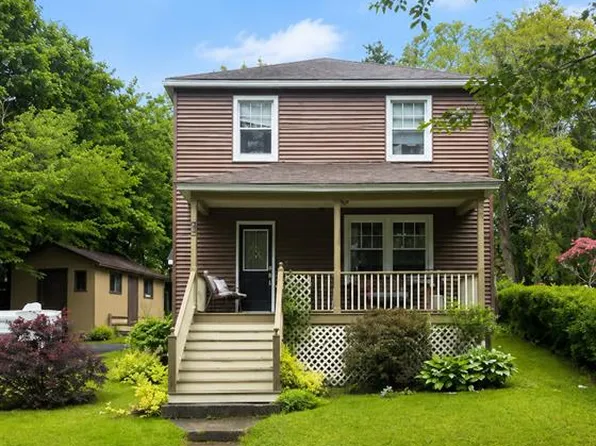 82 Central Street, Corner Brook, NL A2H2M9