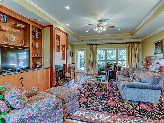3rd image of 1893 Dogwood Hollow Dr