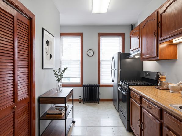 1876 3rd Ave #5