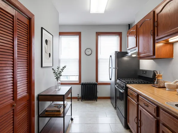 1876 3rd Avenue image 1 of 5