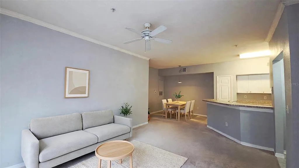 1 bed, 1.0 bath, 794 sqft, $1,349 — Photo 3