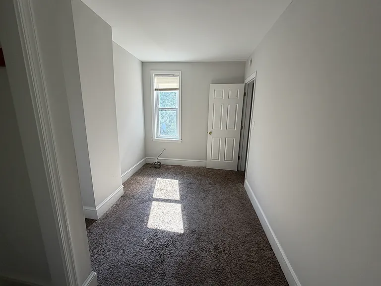 1026 Bennett St — Photo 14