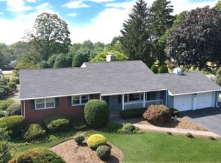 41 Clear View Dr, Randolph, NJ 07869