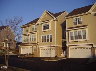 9 Tucker St #102, Danbury, CT 06810