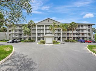1524 Whitehall Dr APT 305, Davie, FL 33324