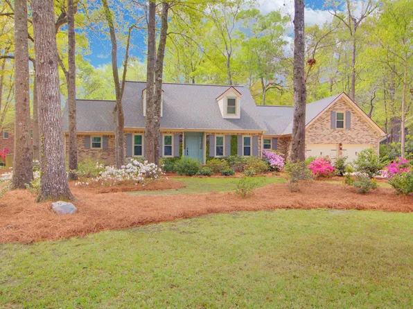 101 Huckleberry Ln, Summerville, SC 29485