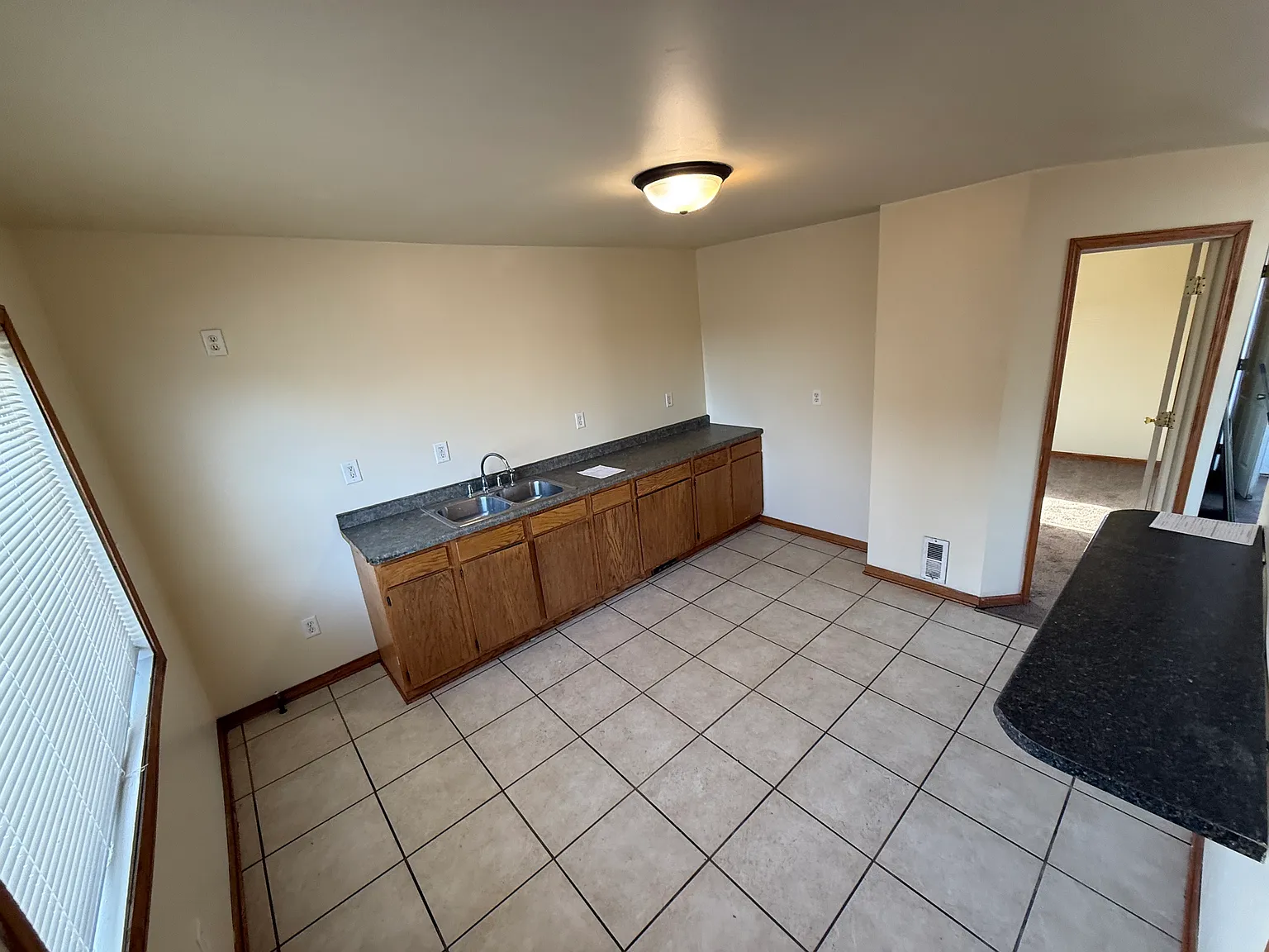 2 bed, 1100 sqft, $1,495 — Photo 4