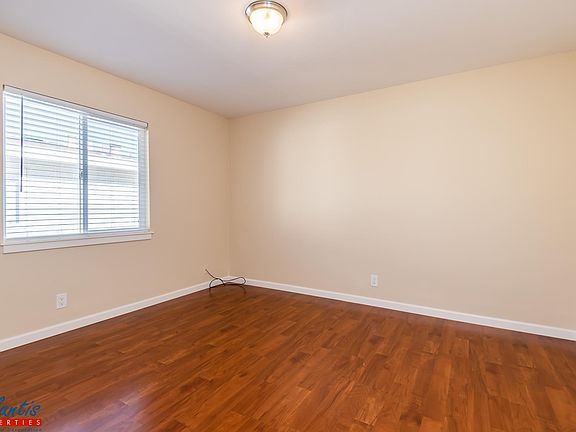 4th image of 418 Roosevelt Ave APT 5