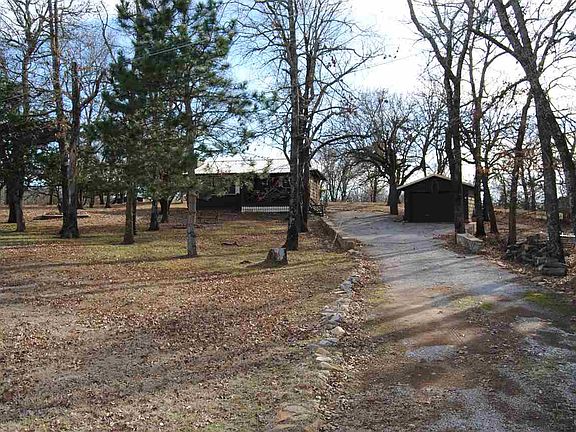 2nd image of 4444 Chickasaw Trl