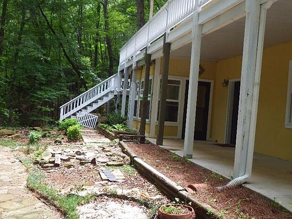 2nd image of 395 Chalet Dr