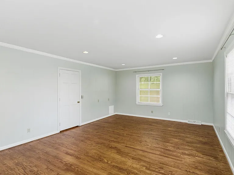 5724 Knob Rd — Photo 32