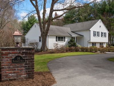 16 Blacksmith Dr, Medfield, MA, 02052