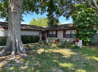 16527 Silverhill Dr, Tampa, FL 33624