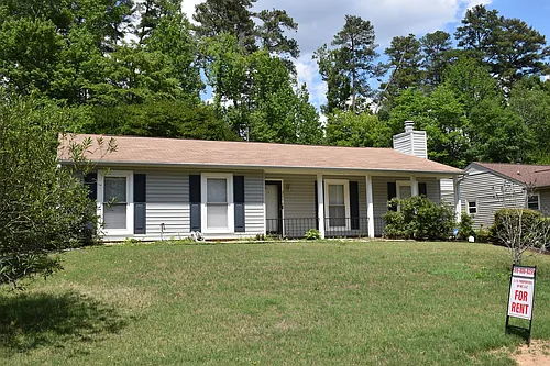 209 Reynolds Ave Photo 1
