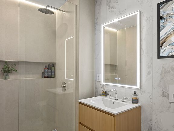 5th image of 359 W 48th St #402
