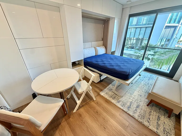 987 Queen St #329 — Photo 5