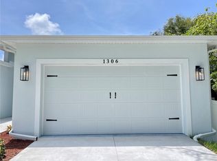 1306 E Lemon St, Tarpon Springs, FL 34689