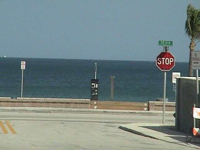 Steps to Ft. Laud. Beach