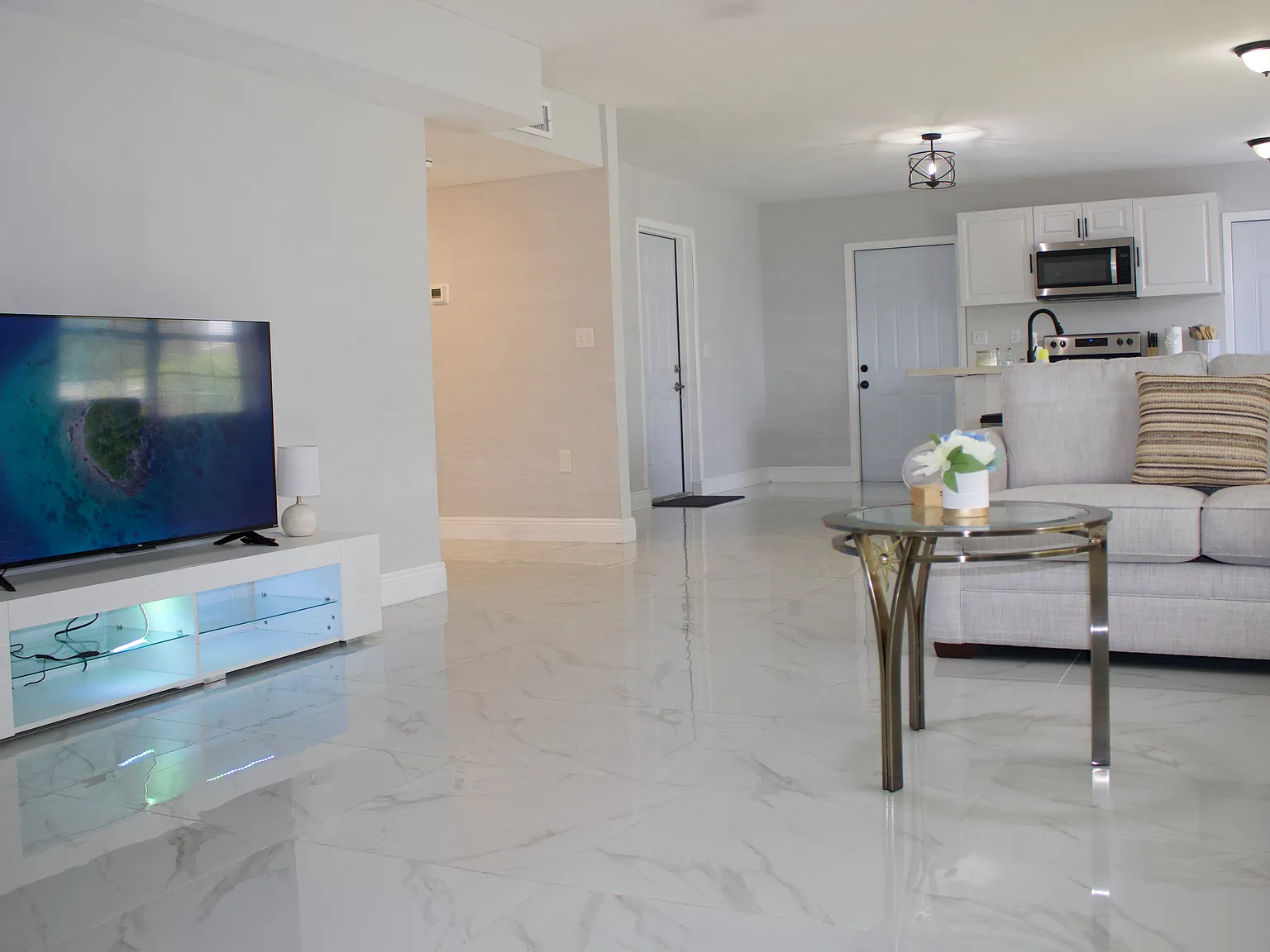 3 bed, 1500 sqft, $2,500 — Photo 1