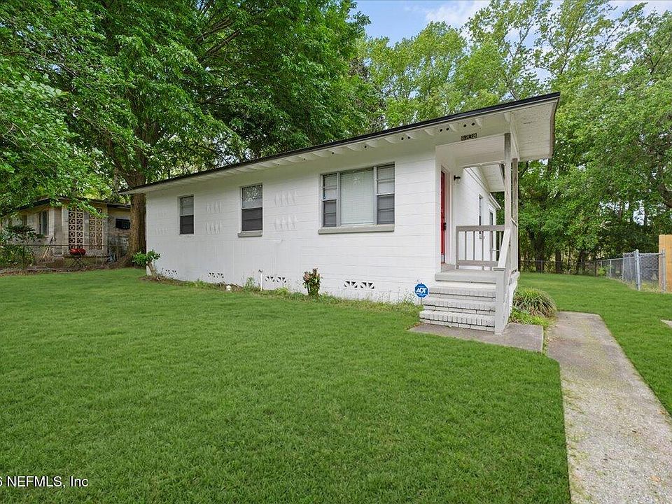 1st image of 6238 PETTIFORD Drive W